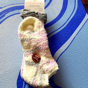 Set of 3 with Ruffles